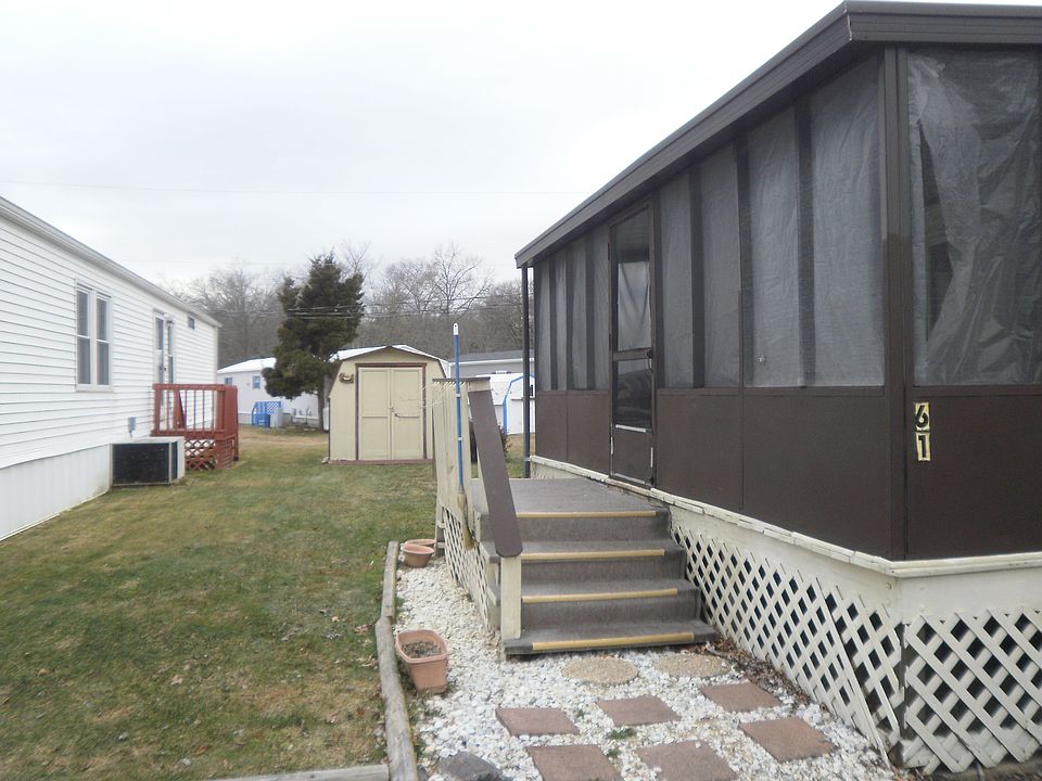 1st image of 61 Gypsum Dr