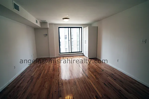 Rented by J Misrahi Realty Corp | media 28