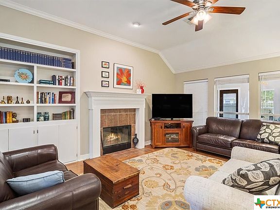 5th image of 2503 Crystal Dr