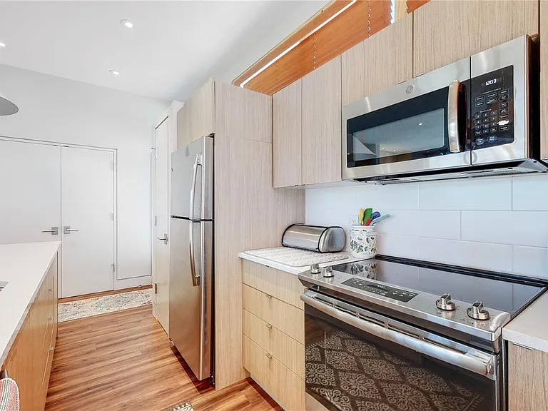 1636 Osceola St #200 — Photo 8