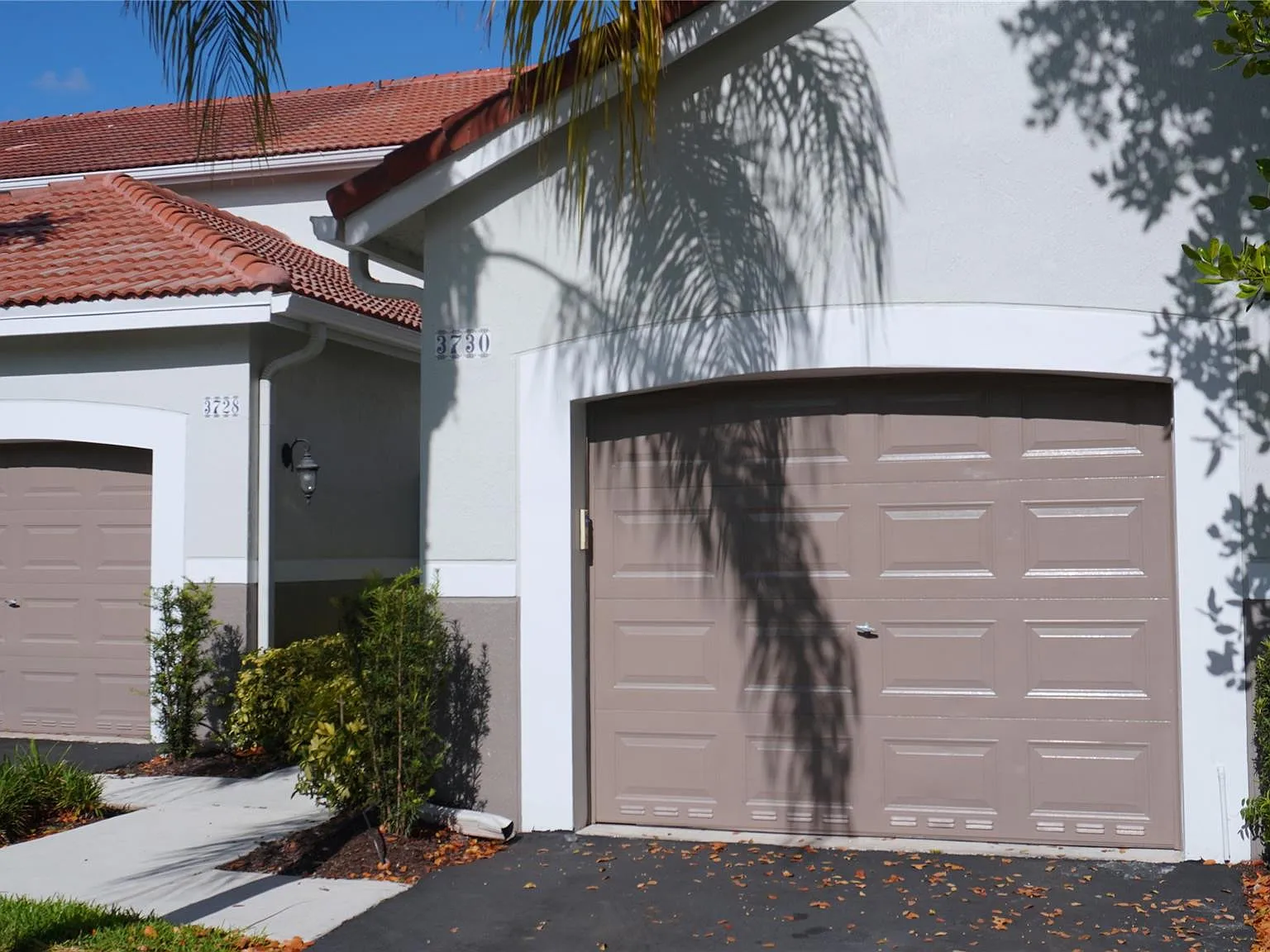 3 bed, 2.5 bath, 1443 sqft, $3,450 — Photo 2