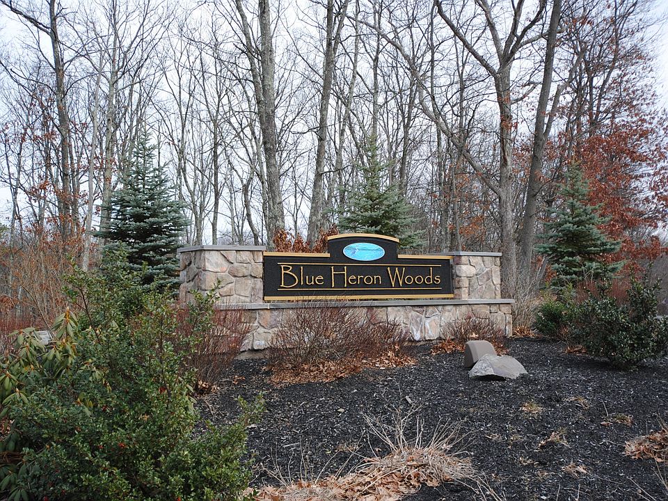 1st image of 117 Blue Heron Way
