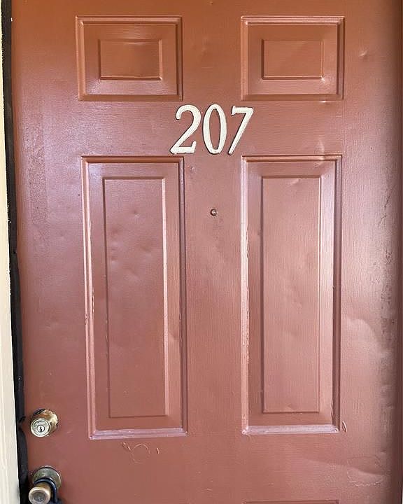 1st image of 4710 Airport Blvd #207