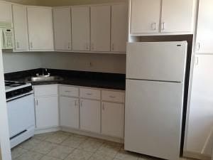2nd image of 8420 120th St