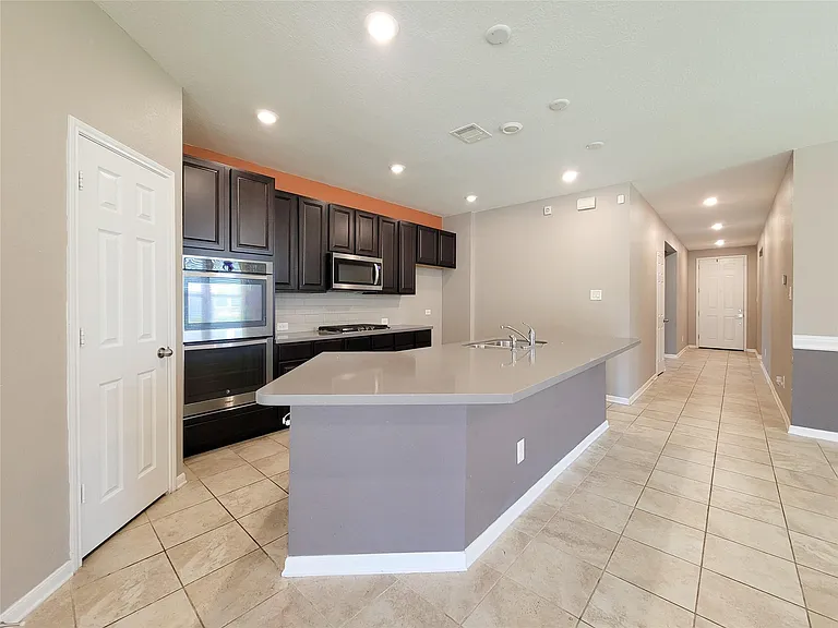 14202 Persimmon Woods Dr — Photo 17