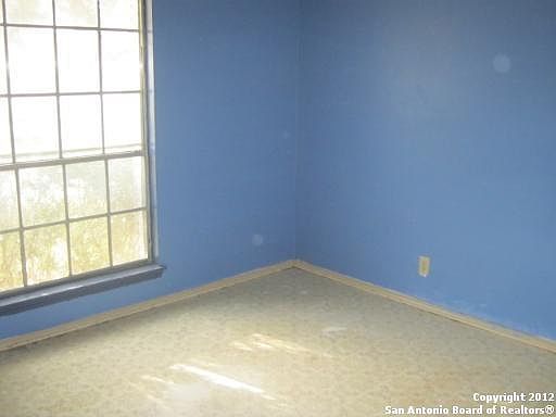 2nd image of 14103 Queensway St