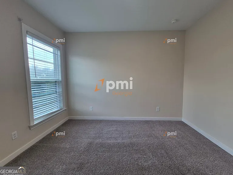 1807 Brandsford Ln NW — Photo 9