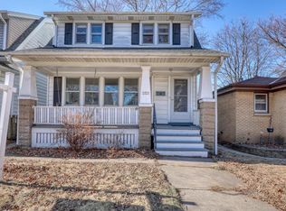 2121 S 72nd St, West Allis, WI 53219