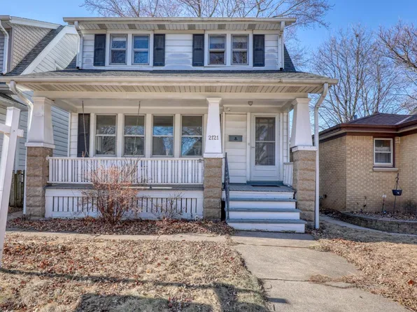 2121 South 72nd STREET, West Allis, WI 53219