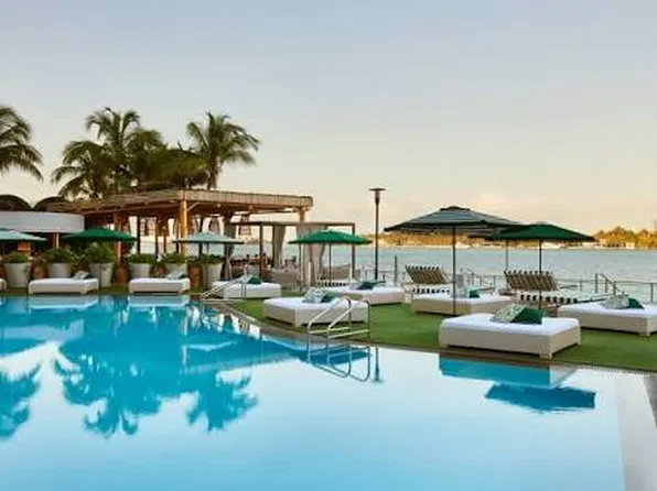 1100 West Ave, Miami Beach, FL