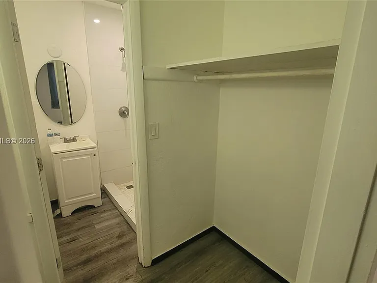 2742 Johnson St #20 — Photo 4