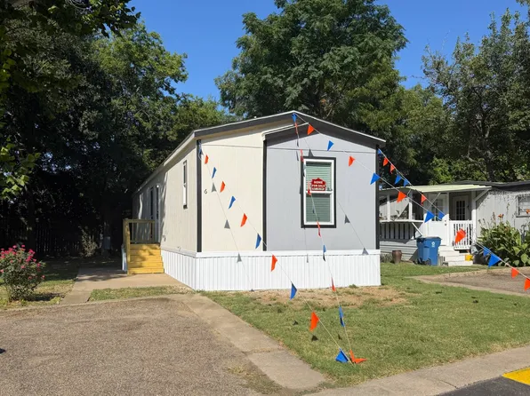 2850 S Belt Line Rd Trailer 6, Dallas, TX 75253