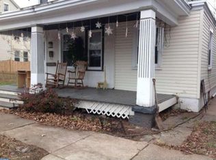 1043 Queen St, Pottstown, PA 19464