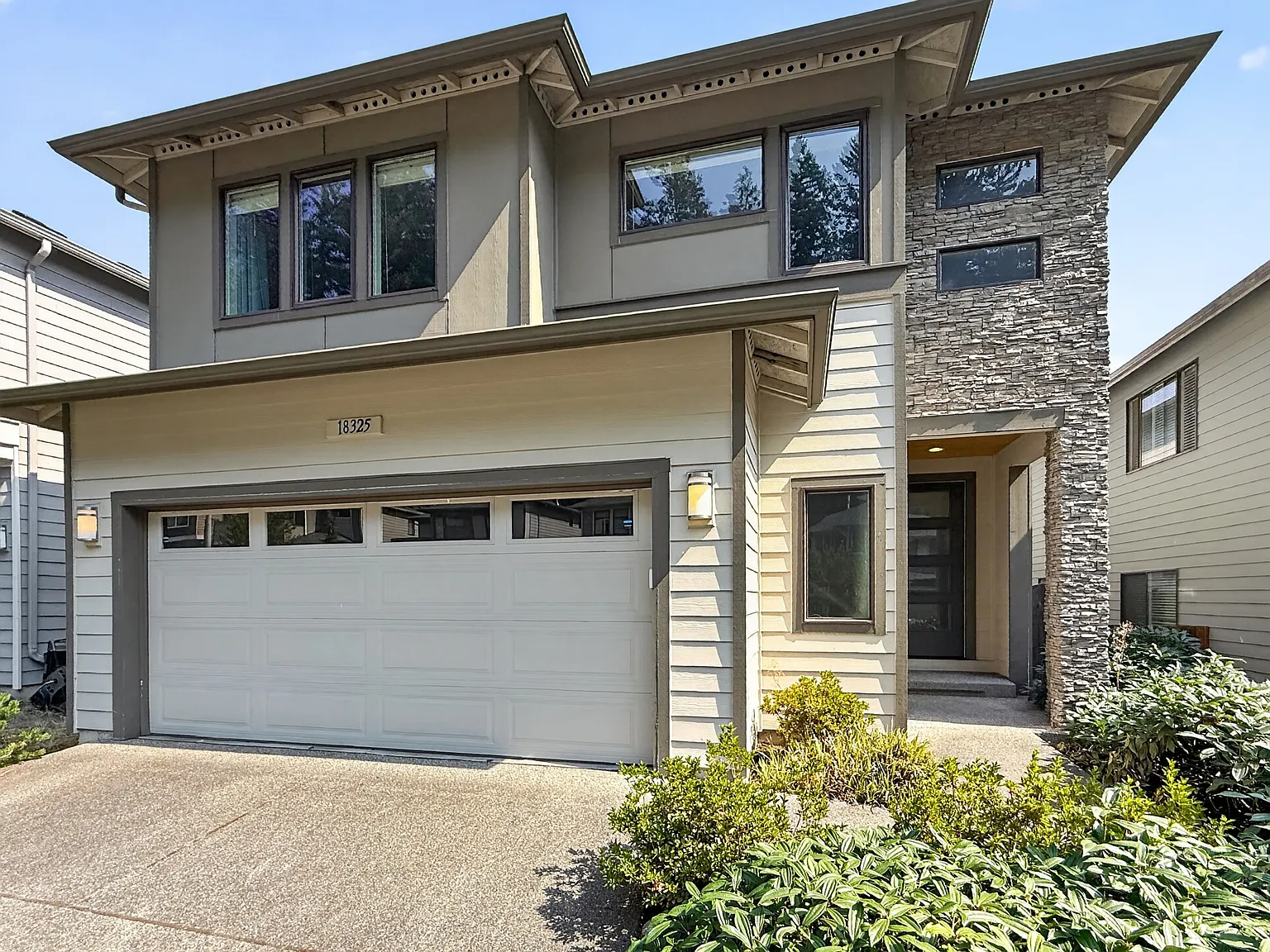 18325 15th Pl W, Lynnwood WA 98037 - 1 — Photo 1