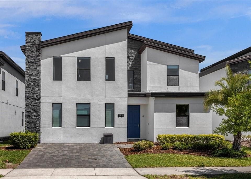 1st image of 2931 Fable St
