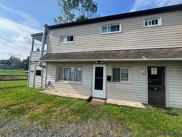 R2617 Bedford St #7 — Photo 2