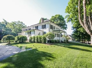 39 Brushy Ridge Rd, New Canaan, CT 06840