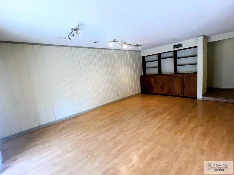 5611 La Estrella Cir — Photo 5
