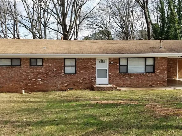 6524 Debbie Sue Ln, Morrow, GA 30260