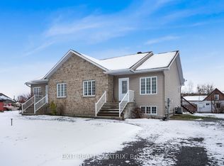 6 Telegraph Cres, Alfred And Plantagenet, ON K0B 1A0