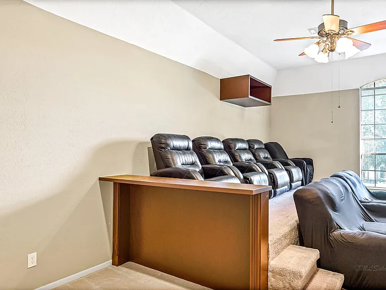 21410 Ganton Dr — Photo 38