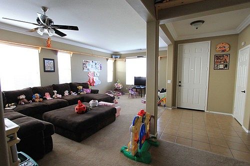 2nd image of 27610 Hackberry St