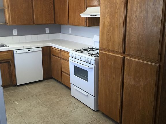 4th image of 66823 5th St