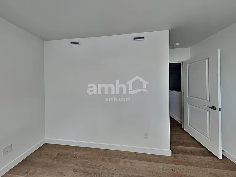 6312 W Calle Bilboa — Photo 20
