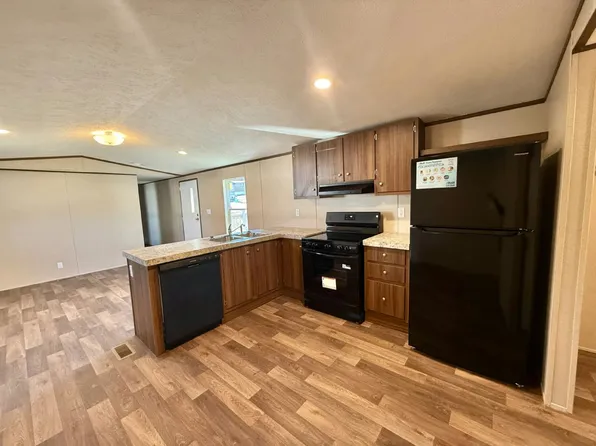 Rocky Top Estates, 751 Kernodle Ln #1054, Graham, NC 27253