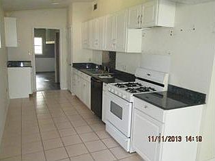 3rd image of 35622 Garden Dr