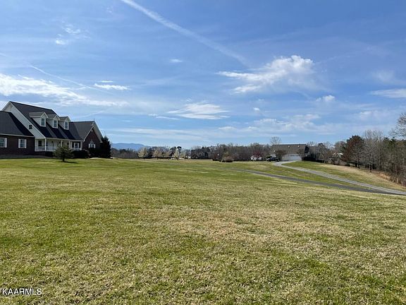 3rd image of 56 Mountain View Ln