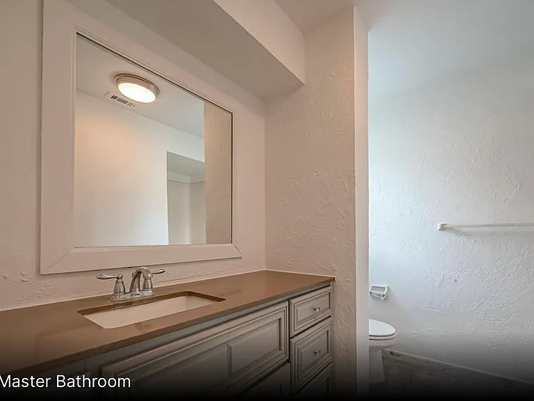 3806 Willow Springs Ln — Photo 16