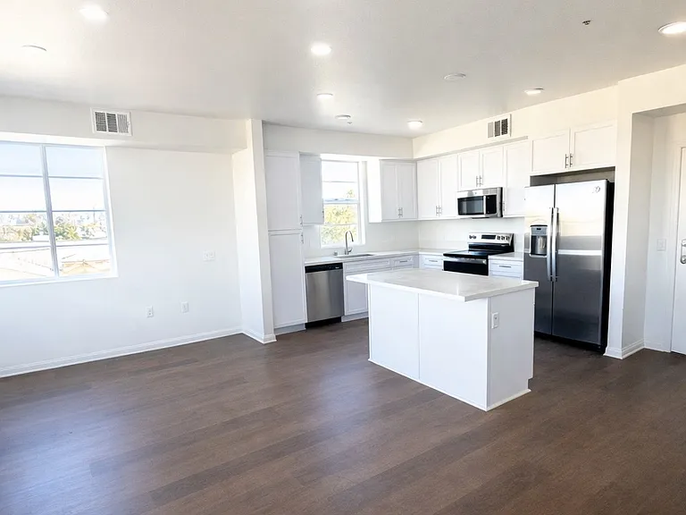 Gallery Park Apartments — Photo 10