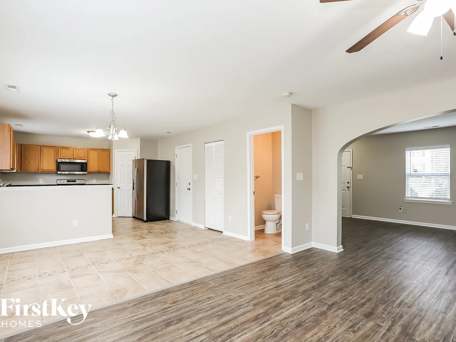 4 bed, 2.5 bath, 1863 sqft, $2,710 — Photo 3