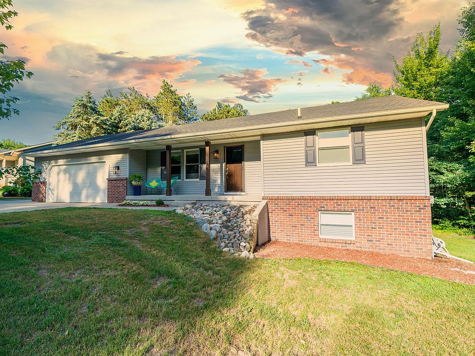 1st image of 4178 Ponderosa Dr