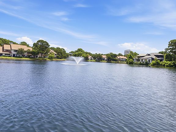 3rd image of 5190 Beachwalk Dr #5190