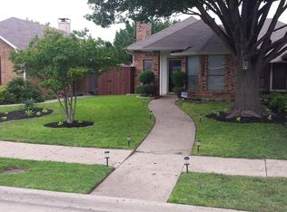 2033 Falcon Ridge Dr #A, Carrollton, TX 75010