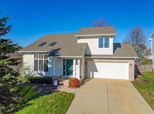 8306 Dolomite Ln, Madison, WI 53719