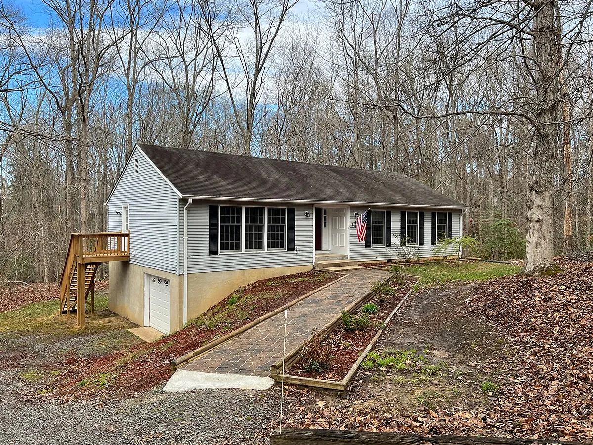 Building Photo - 8260 Capitol Cir