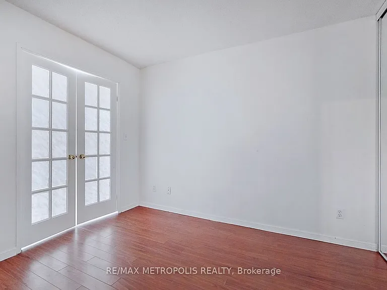 7 Carlton St #1114 — Photo 19