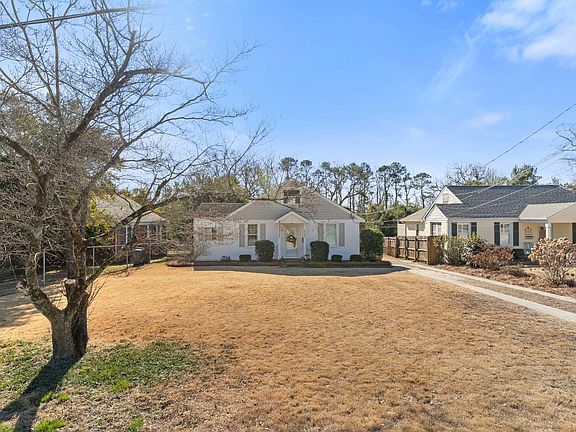 2nd image of 1752 Pine Tree Road