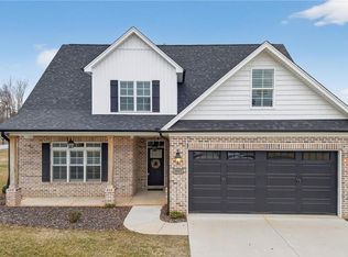 3905 Wynne Brook Ct, High Point, NC 27265