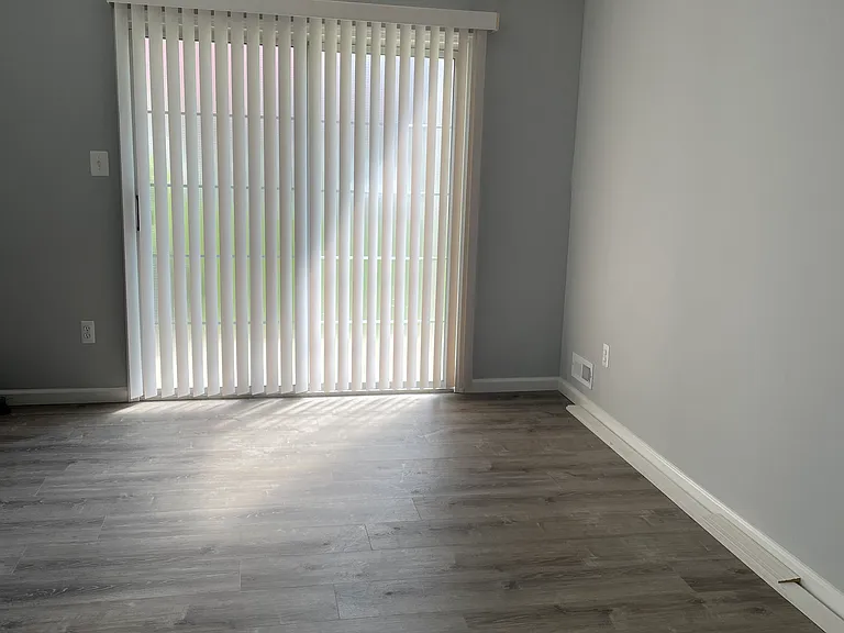 3815 Adelaide Dr — Photo 9