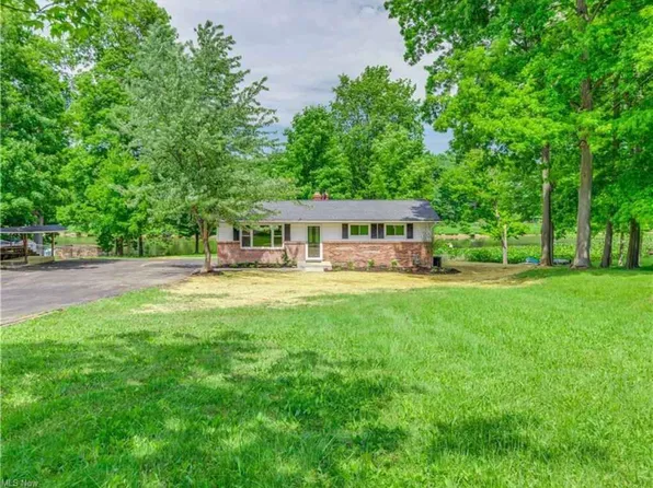 1353 Meadowbrook Blvd, Stow, OH 44224