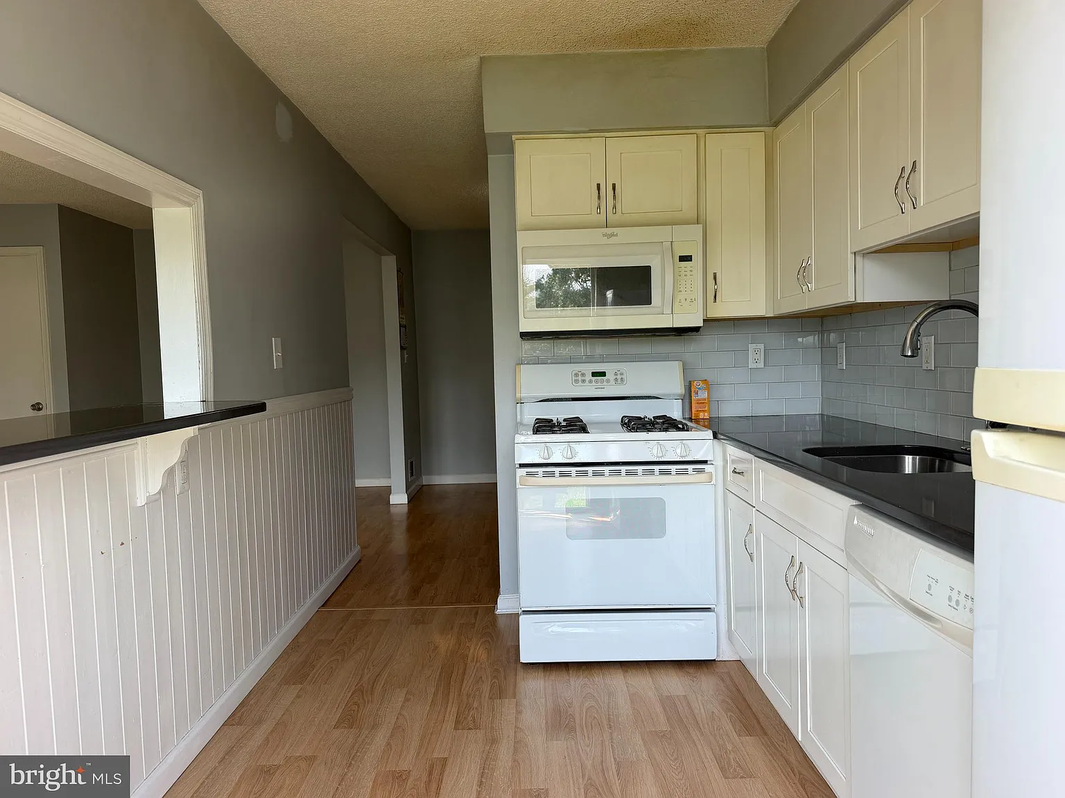 2 bed, 1.5 bath, 1467 sqft, $2,795 — Photo 4