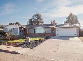 2017 W 9th Ave, Kennewick, WA 99336