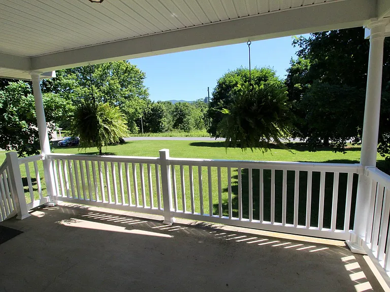 1465 Offenbacker Rd — Photo 33