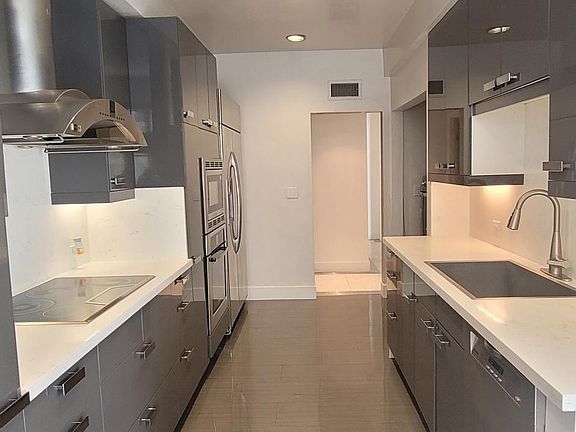 4th image of 450 N Oakhurst Dr APT 103