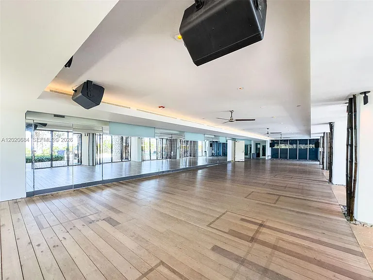 6801 Collins Ave #417 — Photo 32