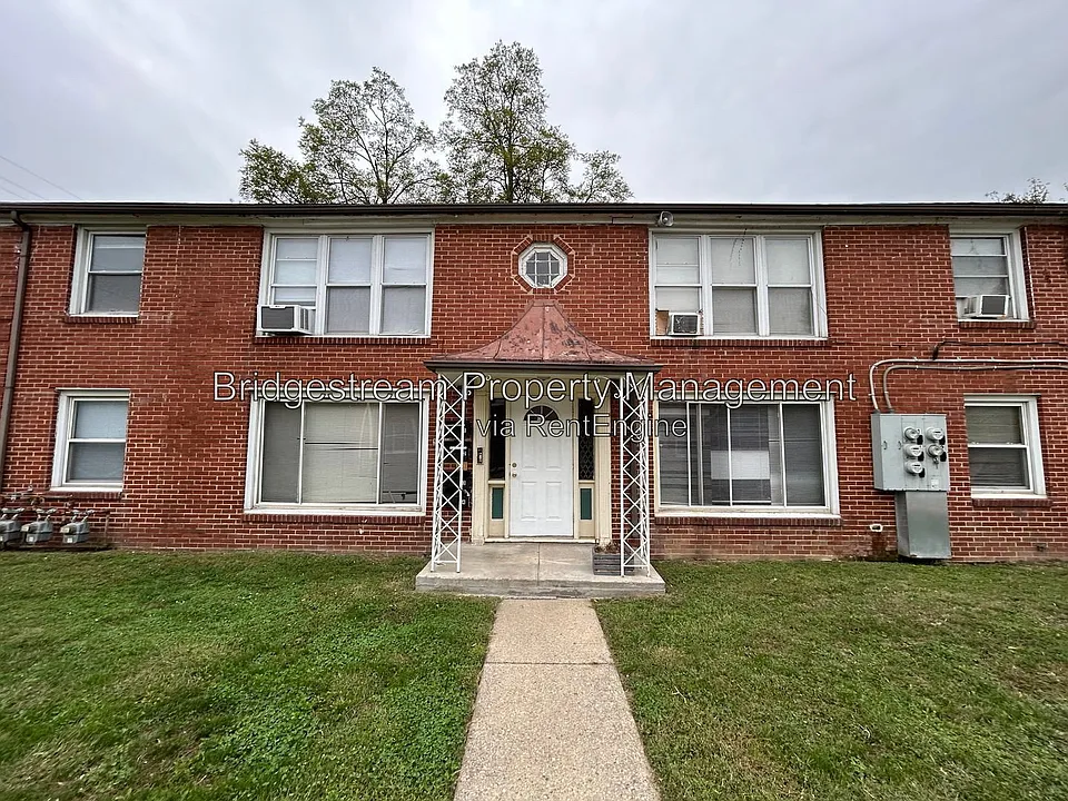 1317 Salem Ave #2